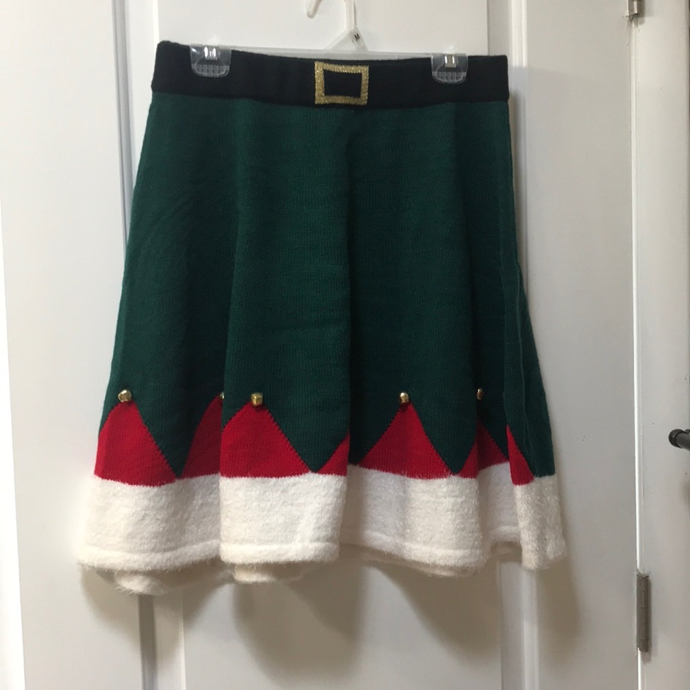 Elf Christmas skirt with bells.